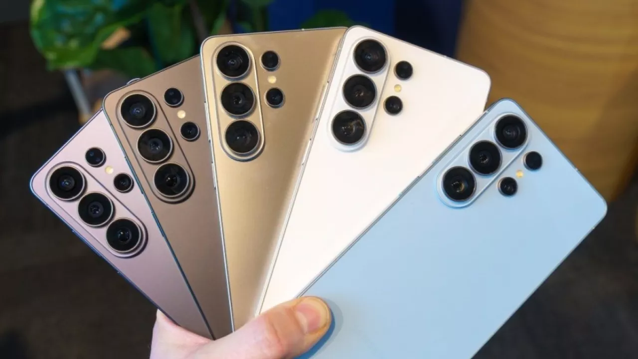 Galaxy S27 : une hausse de prix de 75 à 100 dollars serait à l'étude