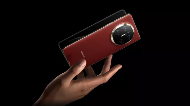 Huawei Mate X8 : un pliant à écran de 8,15 pouces et charge 100 W en vue