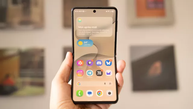 One UI 9 : le point bleu sur les Galaxy signale l'usage de la localisation